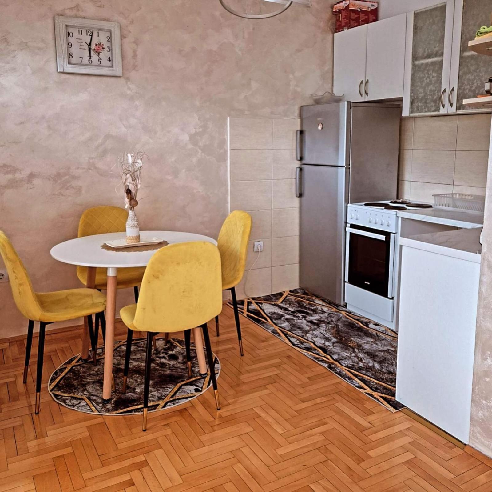 Apartman Bujisic Плужине Экстерьер фото