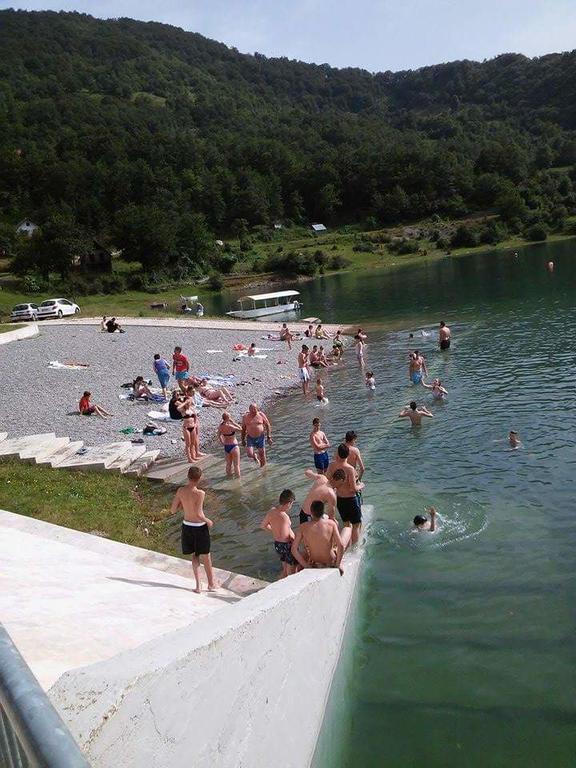 Apartman Bujisic Плужине Экстерьер фото